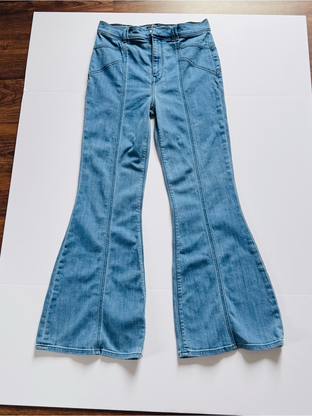 Express 70s High-Rise Light Blue Flare Jeans, Size 4S - Picture 2 of 10